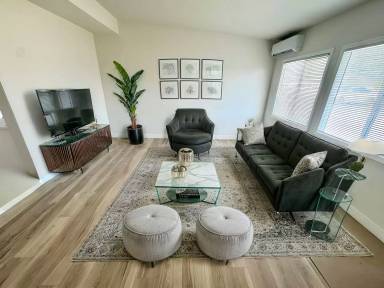 Main picture of 3255 Sullivan Ave