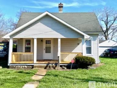 Main picture of 2430 E 16th St