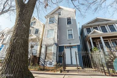 Main picture of 3036 N Seminary Ave