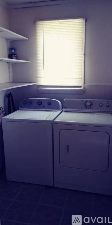 Main picture of 206 Main Ave