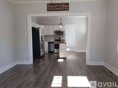 Main picture of 1016 N Mill St