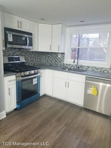 Main picture of 2759 Plum St