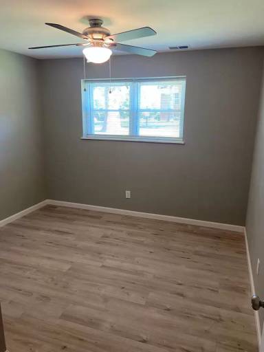 Main picture of 909 Georgian Dr