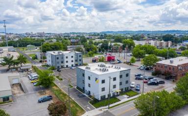 Main picture of 410 W 25th St