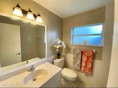 Main picture of 22748 SW 66th Ave