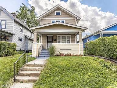 Main picture of 679 E Kossuth St