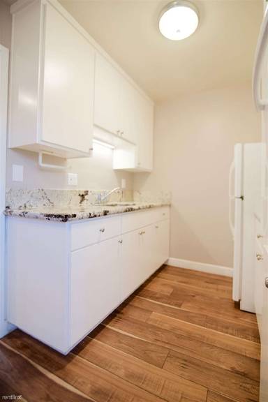 Main picture of 436 Standish St