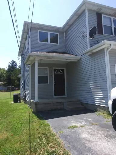 Main picture of 1108 Waggoner Ave