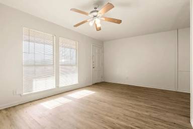 Main picture of 1905 Elkins Ave