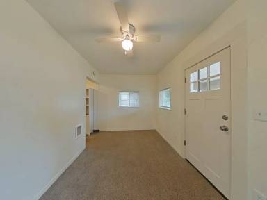 Main picture of 515 NW Polk Ave