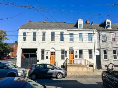 Main picture of 539 Poplar St