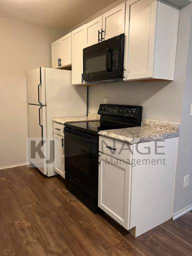 Main picture of 26760 Joy Rd