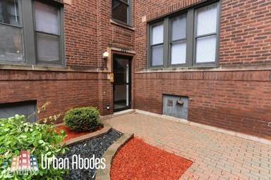 Main picture of 3827 N Fremont St