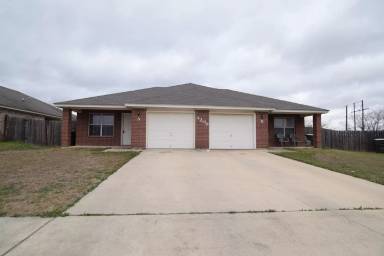 Main picture of 4209 Thunder Creek Dr