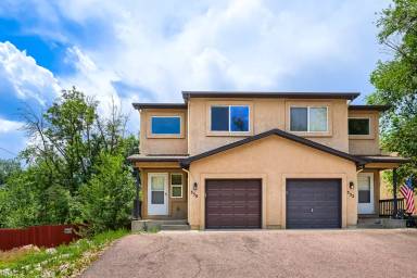 Main picture of 330 Graceland Grv
