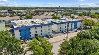 Main picture of Miller Square