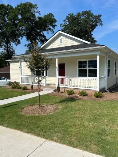 Main picture of 402 Prosperity Ave