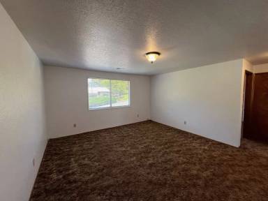 Main picture of 209 NE 9th St