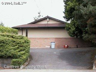 Main picture of 5645 SE Belmont St
