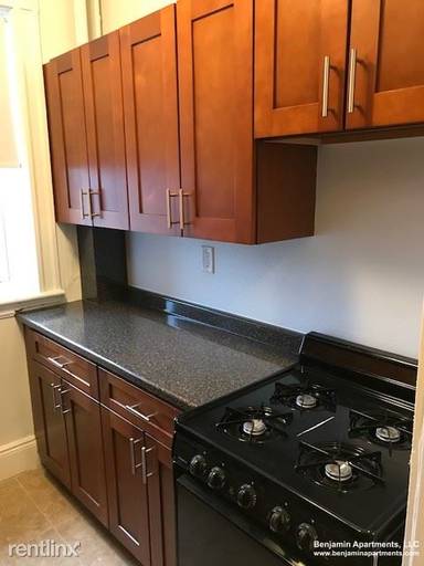 Main picture of 1171 Boylston St