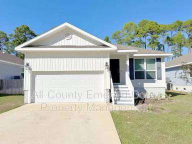 Main picture of 94 American Ct