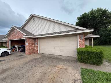 Main picture of 1811 Wilder Ln