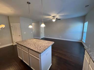 Main picture of 3004 Thornbury Pl
