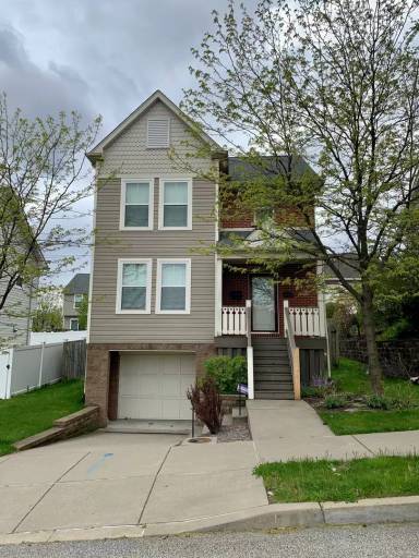 Main picture of 165 Erin St