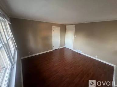 Main picture of 306 W Garfield Ave
