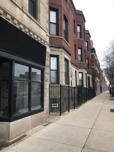 Main picture of 1353 N Ashland Ave