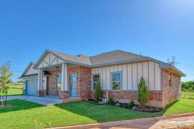 Main picture of 1237 E Stallion Ln
