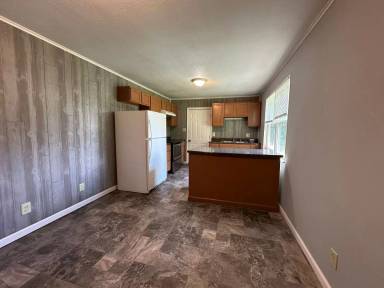 Main picture of 1129 Roswell Rd