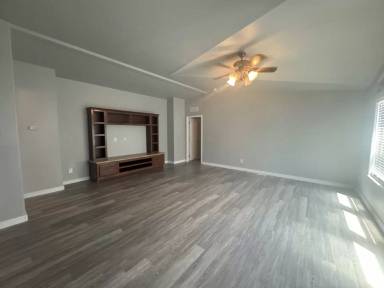 Main picture of 6253 Mount Rainier Ave