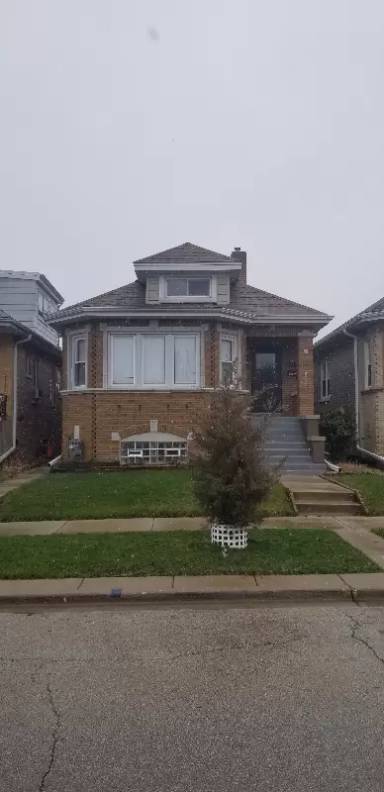 Main picture of 3033 N 76th Ct