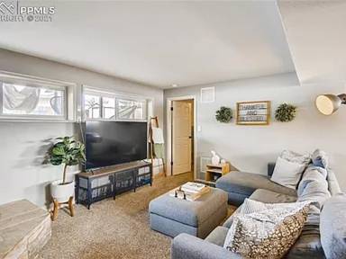 Main picture of 2910 Garland Ter