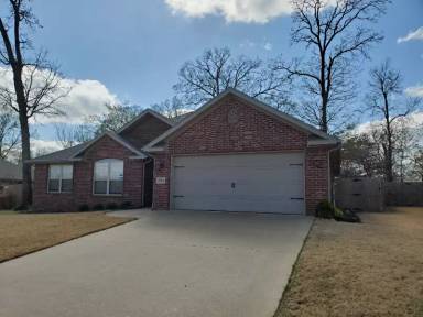 Main picture of 531 Timber Ridge St