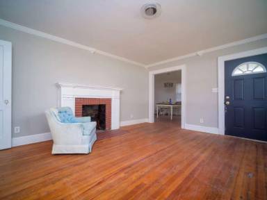 Main picture of 7840 Lawyers Rd