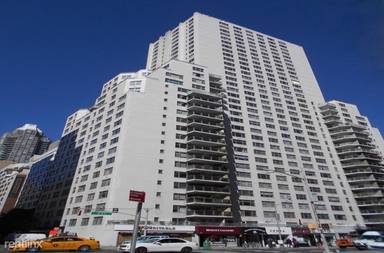 Main picture of Regency Towers