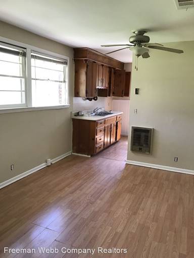 Main picture of 212 Moss Trl