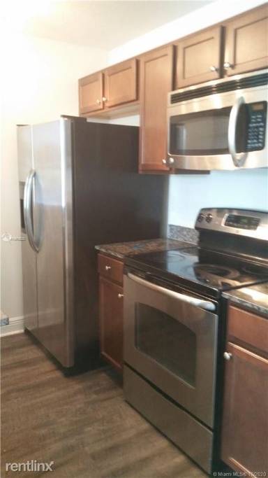 Main picture of 4625 NW 99th Ave