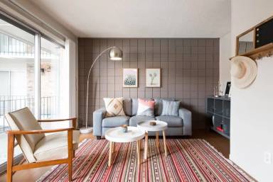 Main picture of 3212 Red River St