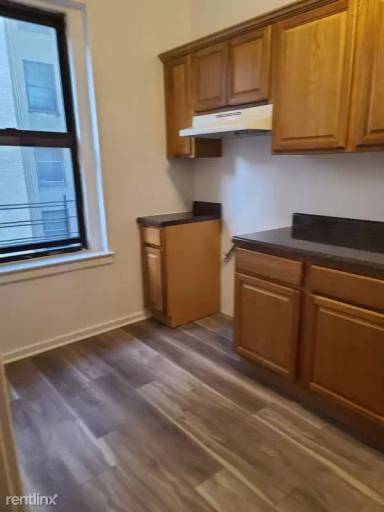 Main picture of 234-236 Thompson St