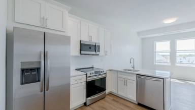 Main picture of 8 Hewitt St