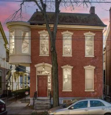 Main picture of 428 King St