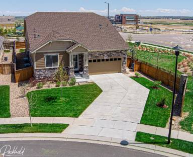 Main picture of 17002 Lipan St