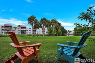 Main picture of 230 Lakeview Dr