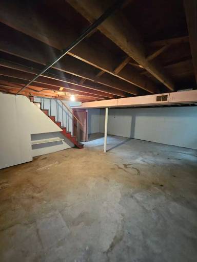 Main picture of 1554 S Alvord Blvd