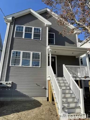 Main picture of 123 Ridge St