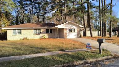 Main picture of 2313 Starlite Dr