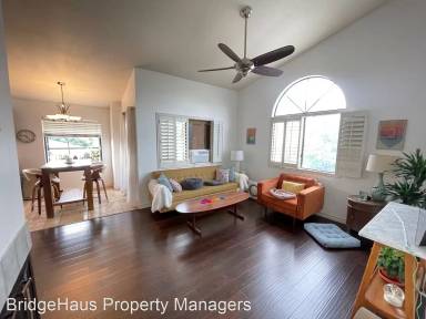 Main picture of 1434 Essex St